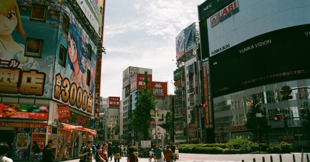 1980年代の日本社会とアニメ文化に影響を与えた『うる星やつら』の存在感