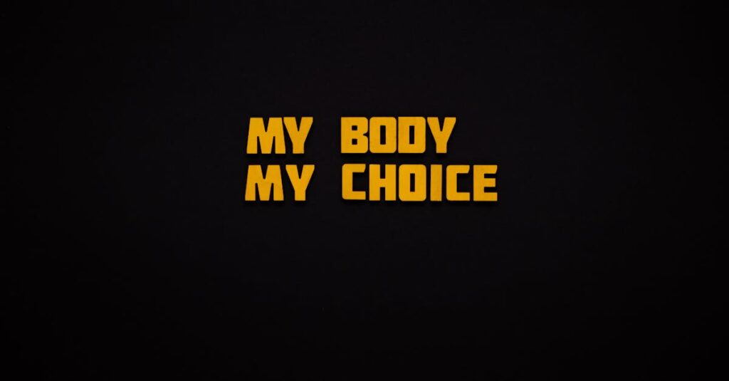 昭和少女漫画に描かれた女性たちの生き方や社会的背景を象徴する強く優しいキャラクターたち